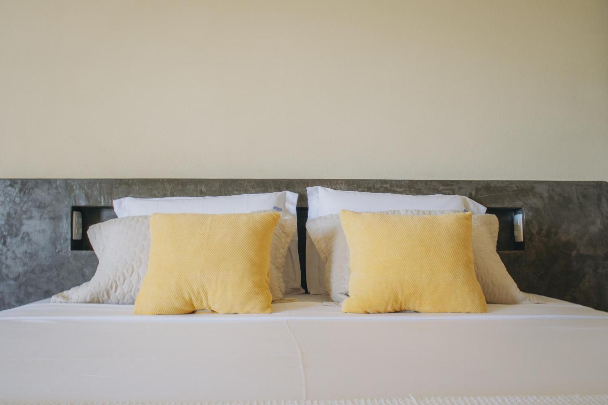 Dolce Vita Guest House ลาโกอินญา ภายนอก รูปภาพ